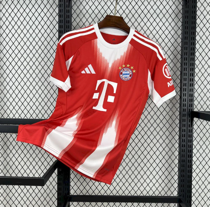 Maillot Bayern Munich Domicile 2025/26